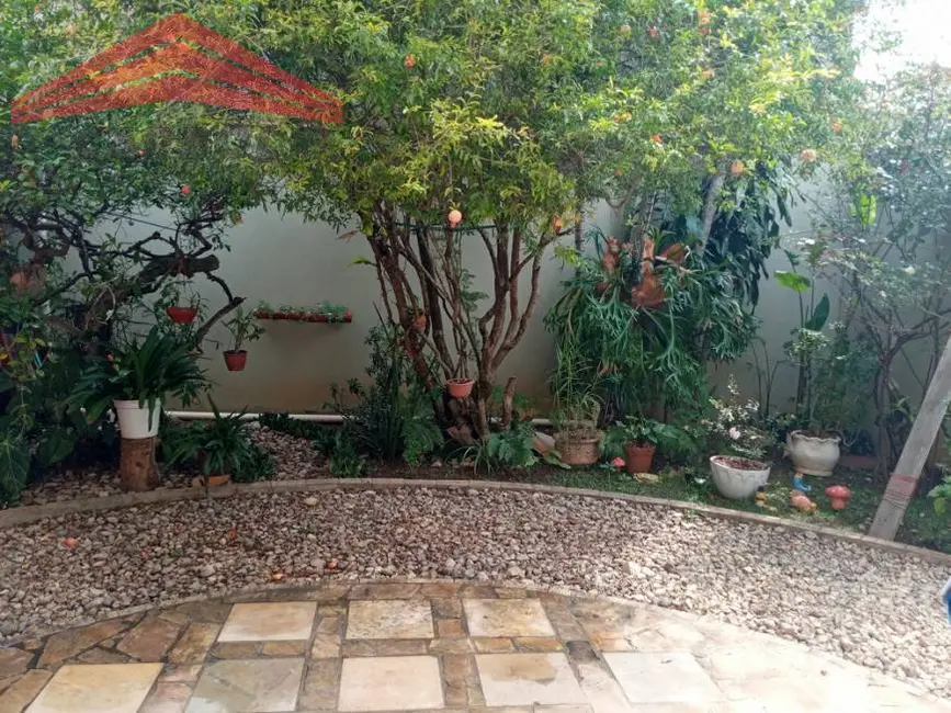 Foto 5 de Casa com 4 quartos para alugar, 250m2 em Vila das Hortências, Jundiai - SP