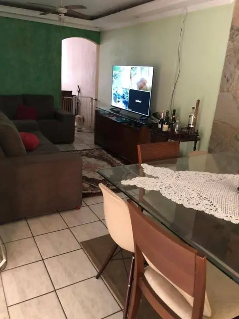 Casa com 3 quartos à venda, 155m2 em Jardim Esplanada, Jundiai - SP - imagem 2 Foto 2 de Casa com 3 quartos à venda, 155m2 em Jardim Esplanada, Jundiai - SP