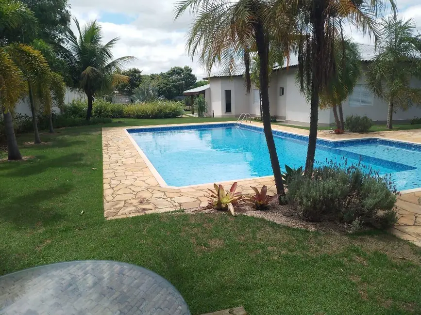 Foto 1 de Chácara com 3 quartos à venda, 3000m2 em Vale das Laranjeiras, Indaiatuba - SP