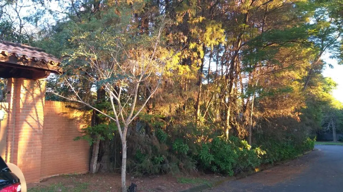 Chácara com 2 quartos à venda, 3000m2 em Colinas do Mosteiro de Itaici, Indaiatuba - SP - imagem 3 Foto 3 de Chácara com 2 quartos à venda, 3000m2 em Colinas do Mosteiro de Itaici, Indaiatuba - SP