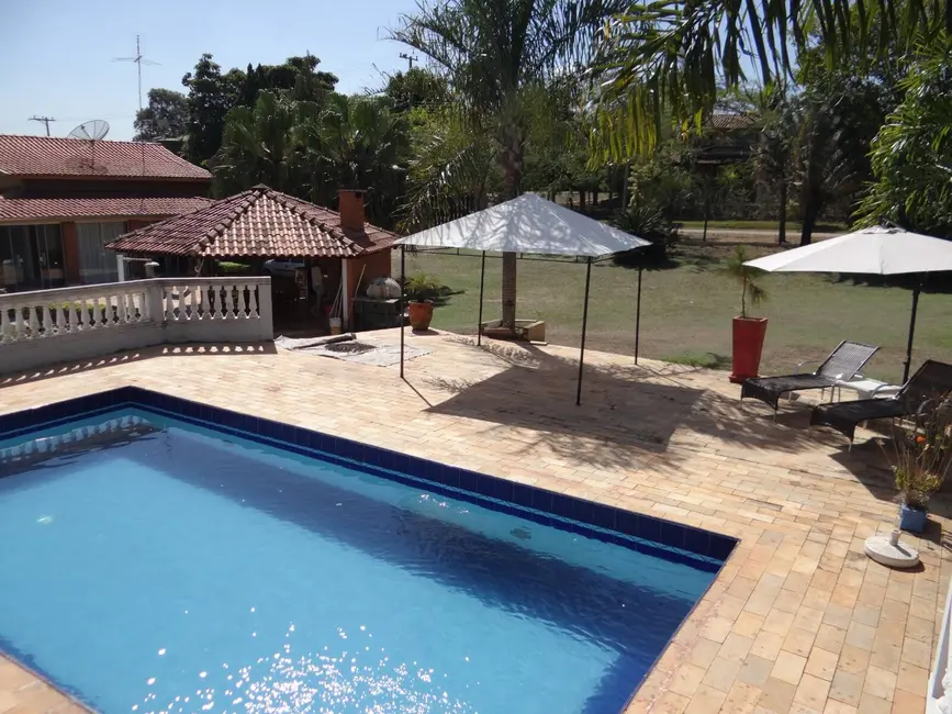 Foto 6 de Chácara com 3 quartos à venda, 3000m2 em Vale das Laranjeiras, Indaiatuba - SP