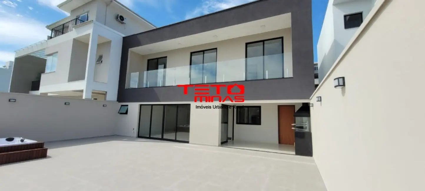 Casa com 3 quartos à venda, 230m2 em Sao Lourenco - MG - imagem 1 Foto 1 de Casa com 3 quartos à venda, 230m2 em Sao Lourenco - MG