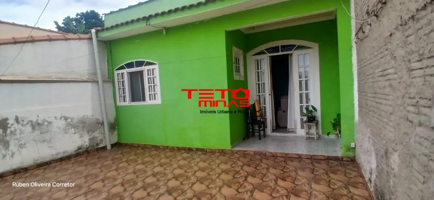 Foto 1 de Casa com 2 quartos à venda, 53m2 em Sao Lourenco - MG