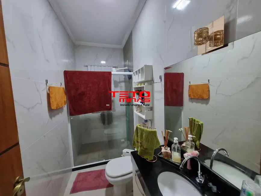 Casa com 4 quartos à venda, 135m2 em Sao Lourenco - MG - imagem 6 Foto 6 de Casa com 4 quartos à venda, 135m2 em Sao Lourenco - MG