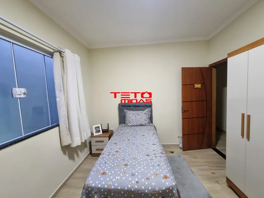 Casa com 4 quartos à venda, 135m2 em Sao Lourenco - MG - imagem 9 Foto 9 de Casa com 4 quartos à venda, 135m2 em Sao Lourenco - MG