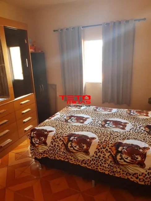 Casa com 2 quartos à venda, 108m2 em Sao Lourenco - MG - imagem 4 Foto 4 de Casa com 2 quartos à venda, 108m2 em Sao Lourenco - MG