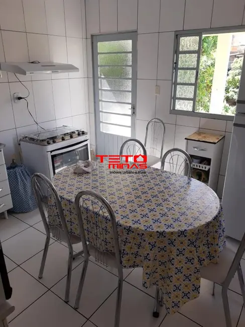 Casa com 2 quartos à venda, 108m2 em Sao Lourenco - MG - imagem 8 Foto 8 de Casa com 2 quartos à venda, 108m2 em Sao Lourenco - MG