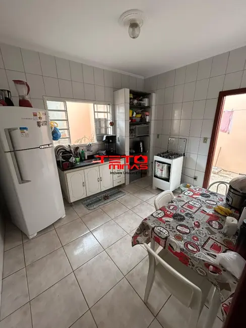 Casa com 4 quartos à venda, 70m2 em Sao Lourenco - MG - imagem 8 Foto 8 de Casa com 4 quartos à venda, 70m2 em Sao Lourenco - MG