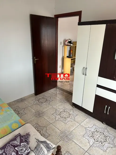 Casa com 4 quartos à venda, 70m2 em Sao Lourenco - MG - imagem 9 Foto 9 de Casa com 4 quartos à venda, 70m2 em Sao Lourenco - MG