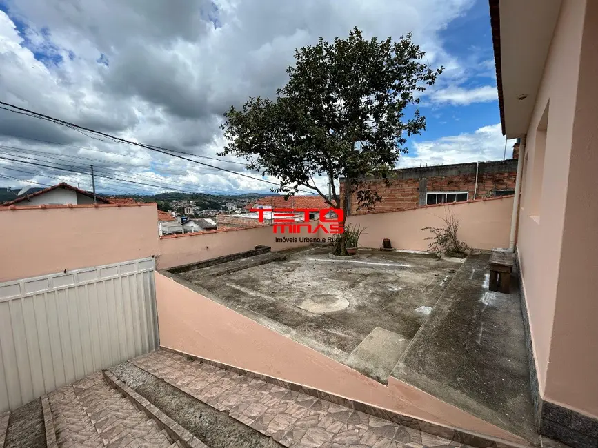 Casa com 4 quartos à venda, 70m2 em Sao Lourenco - MG - imagem 3 Foto 3 de Casa com 4 quartos à venda, 70m2 em Sao Lourenco - MG