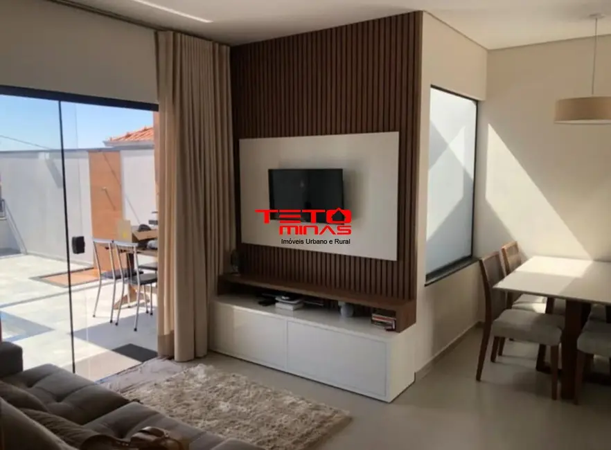 Foto 3 de Casa com 2 quartos à venda, 115m2 em Sao Lourenco - MG