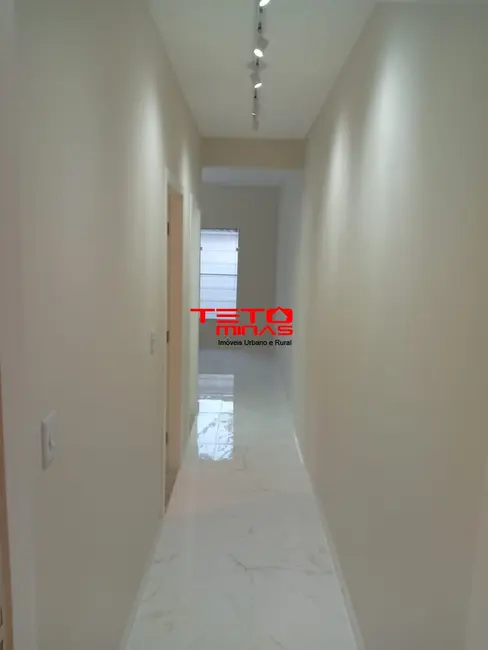 Casa com 2 quartos à venda, 100m2 em Sao Lourenco - MG - imagem 6 Foto 6 de Casa com 2 quartos à venda, 100m2 em Sao Lourenco - MG