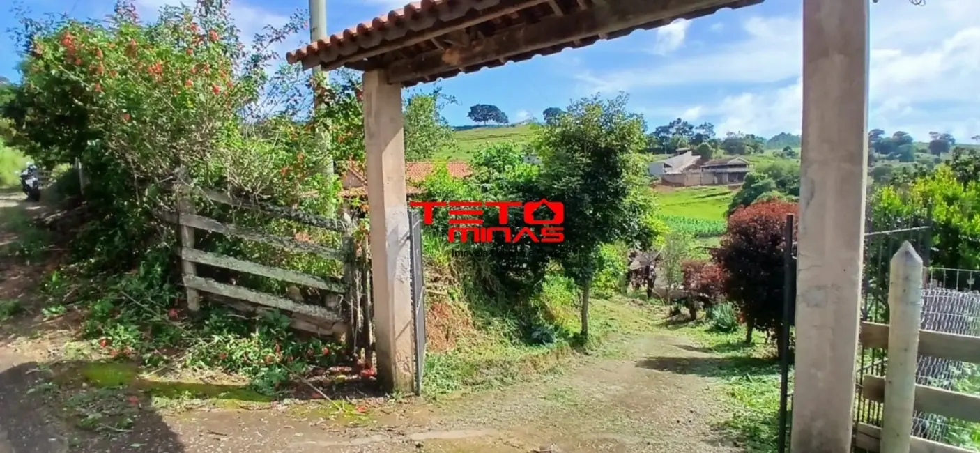 Foto 4 de Chácara com 3 quartos à venda, 80m2 em Dom Vicoso - MG