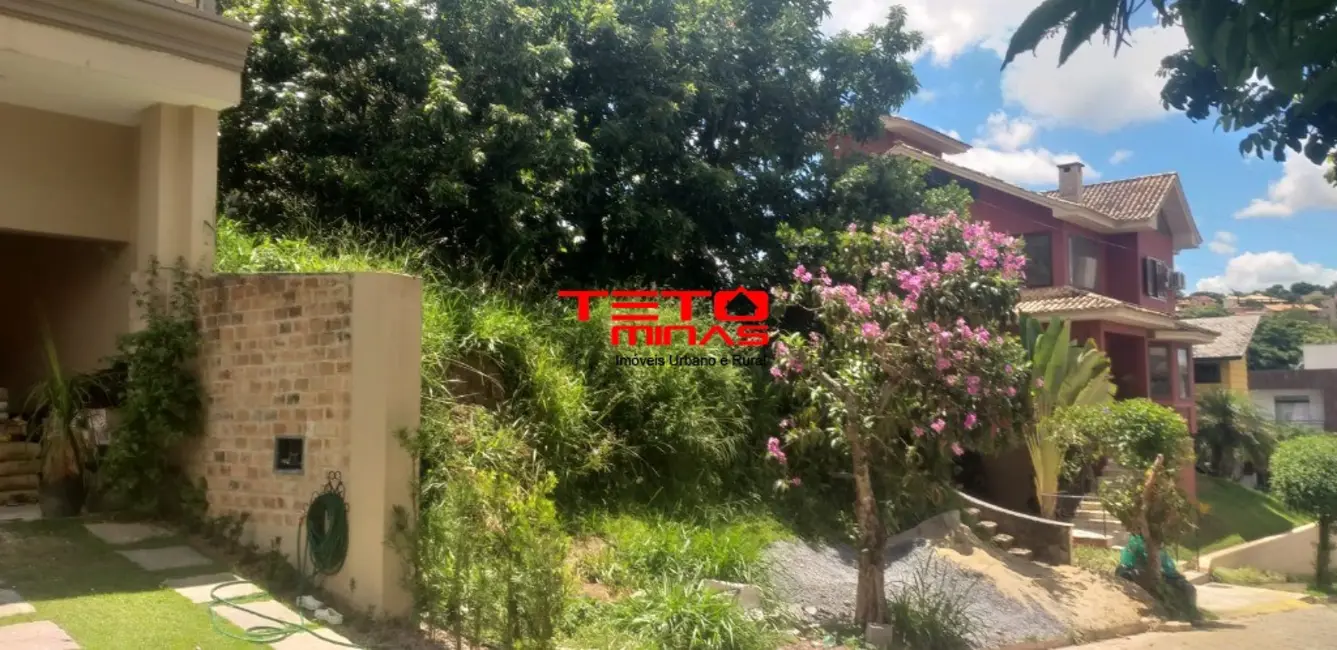 Foto 2 de Terreno / Lote à venda, 300m2 em Sao Lourenco - MG