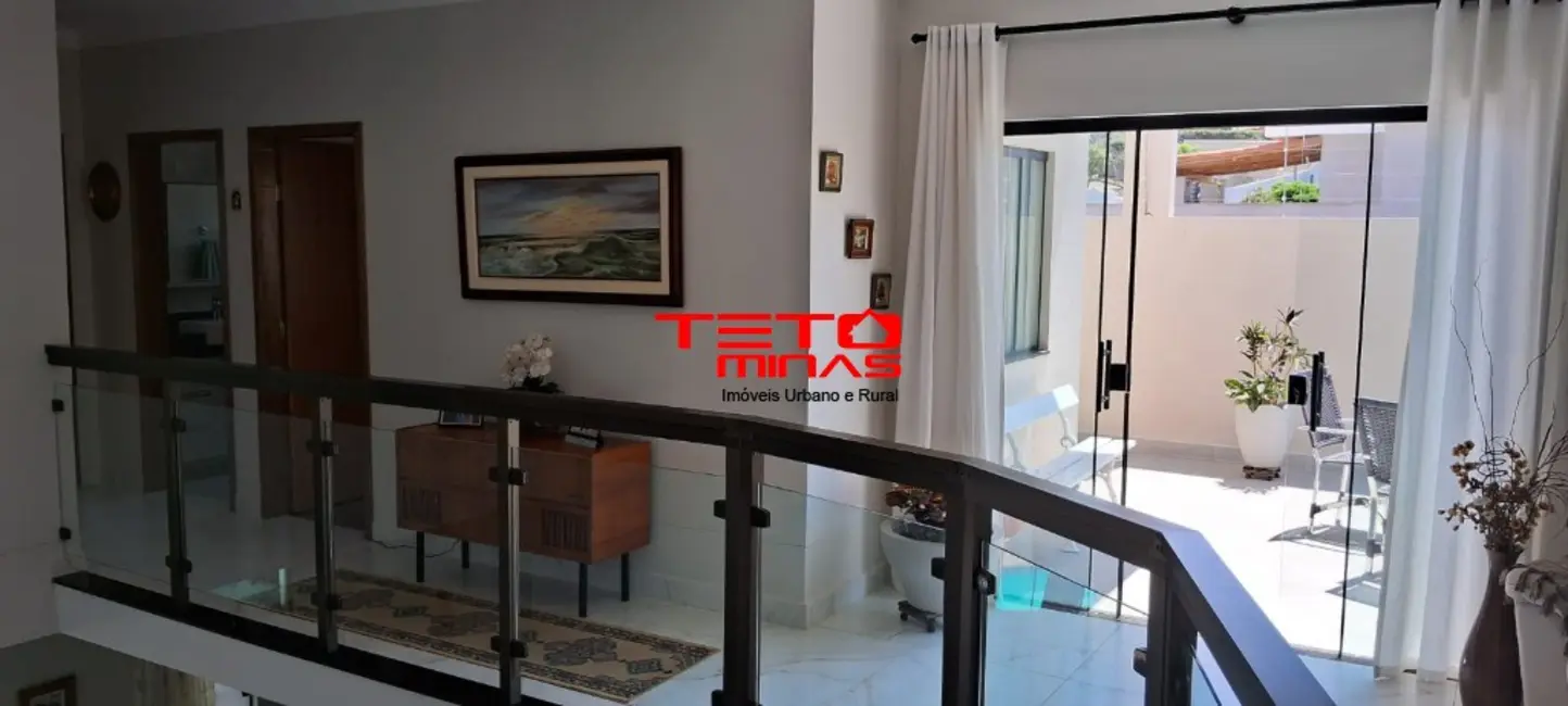 Foto 3 de Casa com 3 quartos à venda, 270m2 em Sao Lourenco - MG