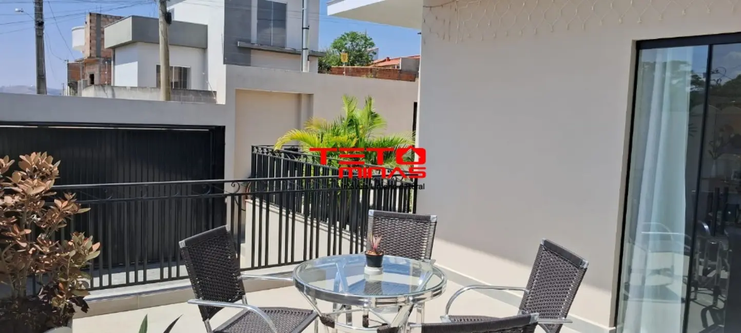 Foto 2 de Casa com 3 quartos à venda, 270m2 em Sao Lourenco - MG