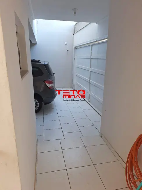 Casa com 3 quartos à venda, 178m2 em Sao Lourenco - MG - imagem 6 Foto 6 de Casa com 3 quartos à venda, 178m2 em Sao Lourenco - MG