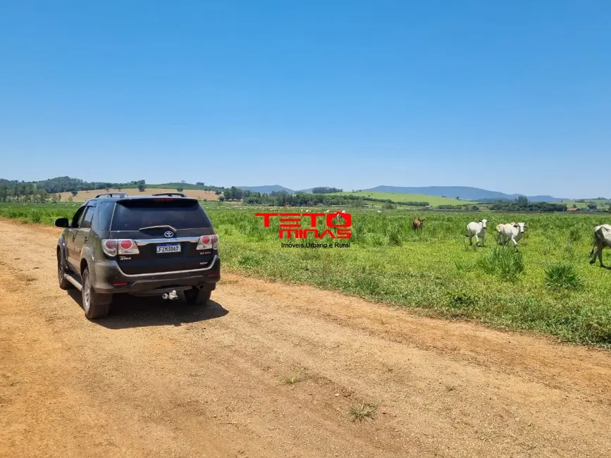 Sítio / Rancho à venda, 175m2 em Área Rural de Pouso Alegre, Pouso Alegre - MG - imagem 6 Foto 6 de Sítio / Rancho à venda, 175m2 em Área Rural de Pouso Alegre, Pouso Alegre - MG