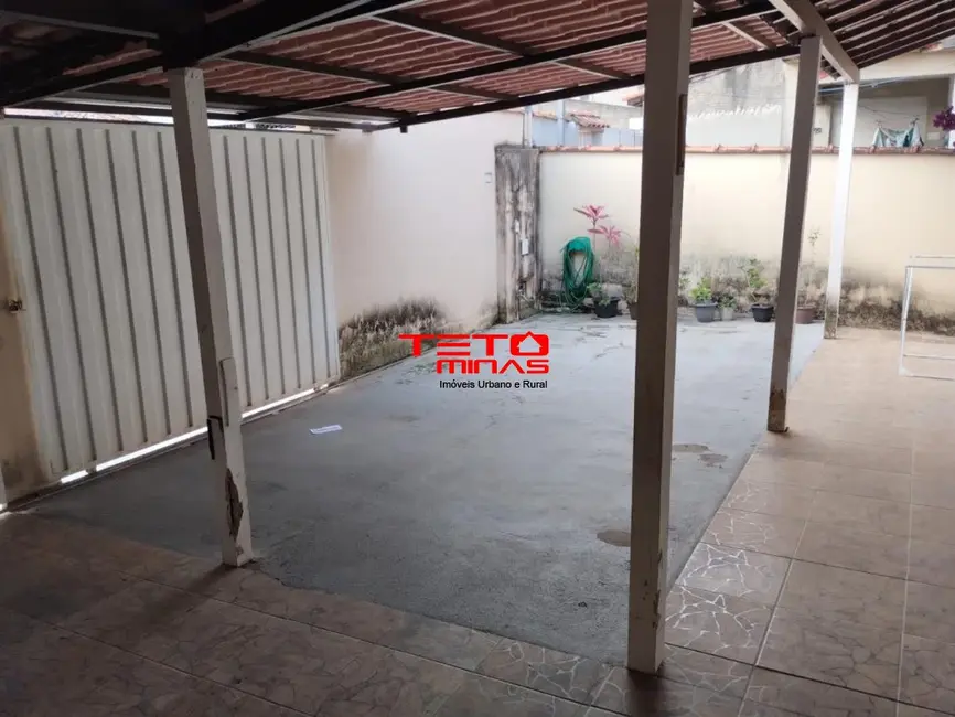 Casa com 2 quartos à venda, 250m2 em Sao Lourenco - MG - imagem 6 Foto 6 de Casa com 2 quartos à venda, 250m2 em Sao Lourenco - MG