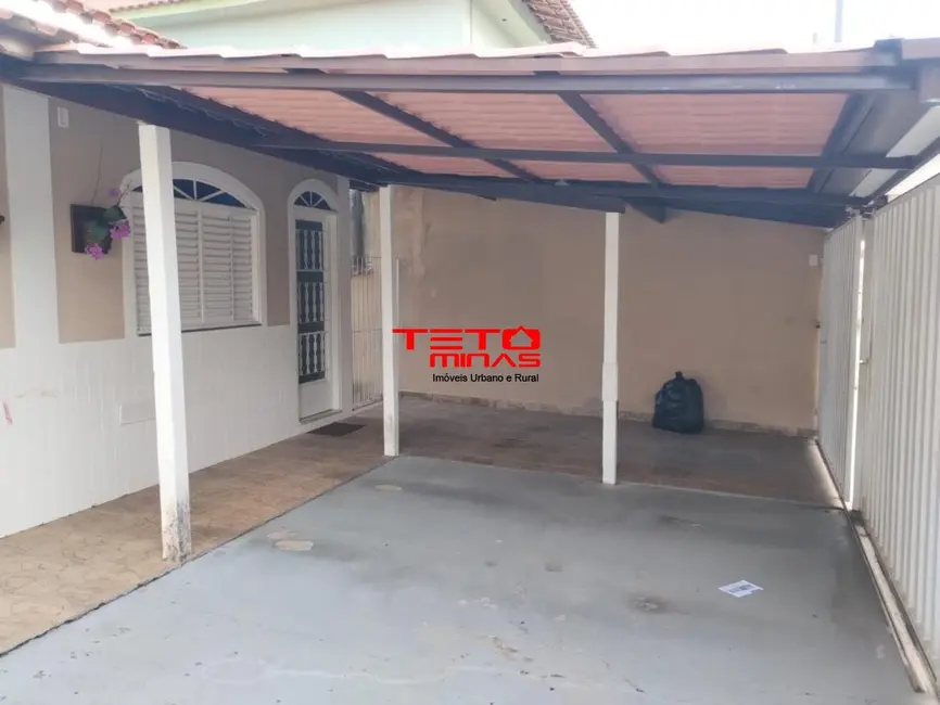 Casa com 2 quartos à venda, 250m2 em Sao Lourenco - MG - imagem 3 Foto 3 de Casa com 2 quartos à venda, 250m2 em Sao Lourenco - MG