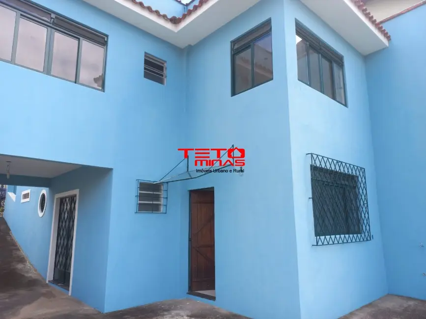 Foto 1 de Casa com 2 quartos à venda, 132m2 em Sao Lourenco - MG