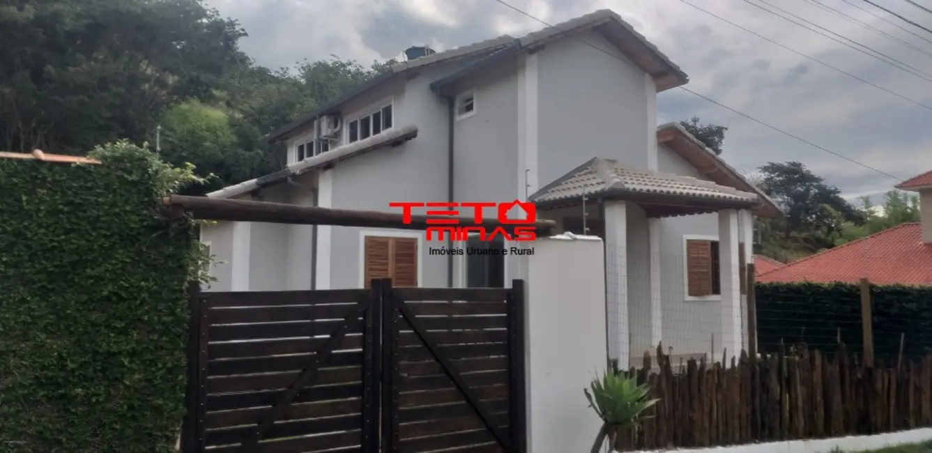 Foto 1 de Casa com 3 quartos à venda, 170m2 em Sao Lourenco - MG