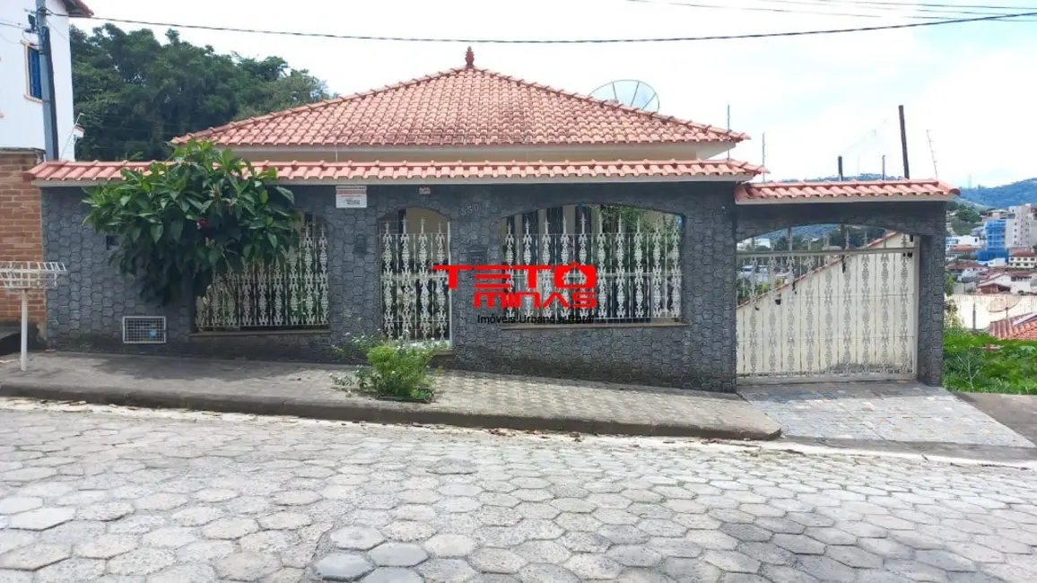Foto 1 de Casa com 3 quartos à venda, 335m2 em Campo Belo - MG