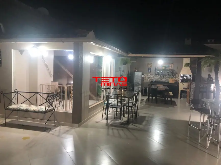 Apartamento com 3 quartos à venda, 295m2 em Sao Lourenco - MG - imagem 6 Foto 6 de Apartamento com 3 quartos à venda, 295m2 em Sao Lourenco - MG