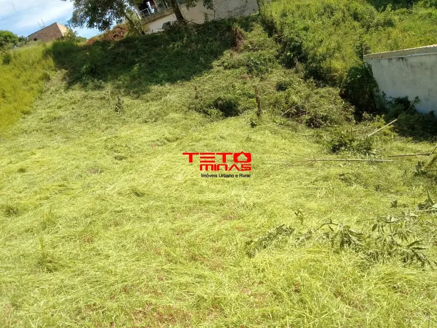 Foto 2 de Terreno / Lote à venda, 820m2 em Sao Lourenco - MG