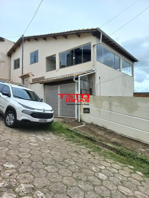 Foto 2 de Casa com 3 quartos à venda, 170m2 em Sao Lourenco - MG