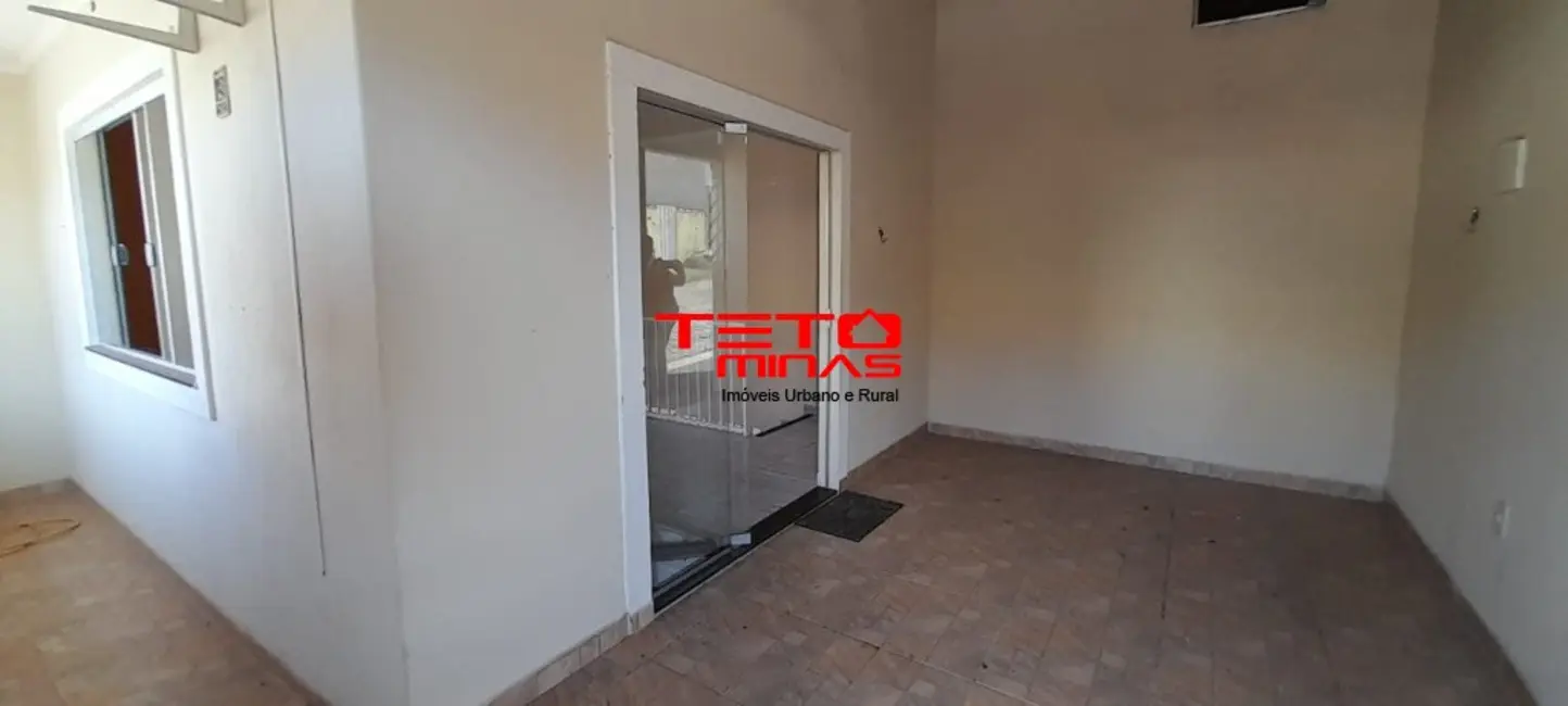 Casa com 2 quartos à venda, 76m2 em Sao Lourenco - MG - imagem 1 Foto 1 de Casa com 2 quartos à venda, 76m2 em Sao Lourenco - MG