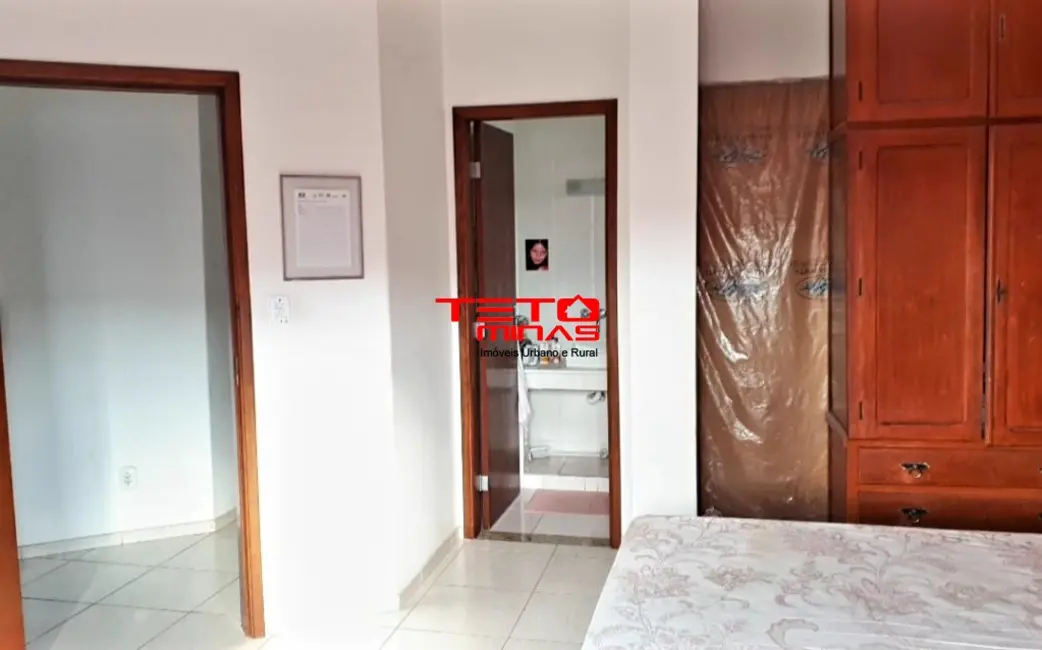 Foto 6 de Casa com 4 quartos à venda, 360m2 em Sao Lourenco - MG