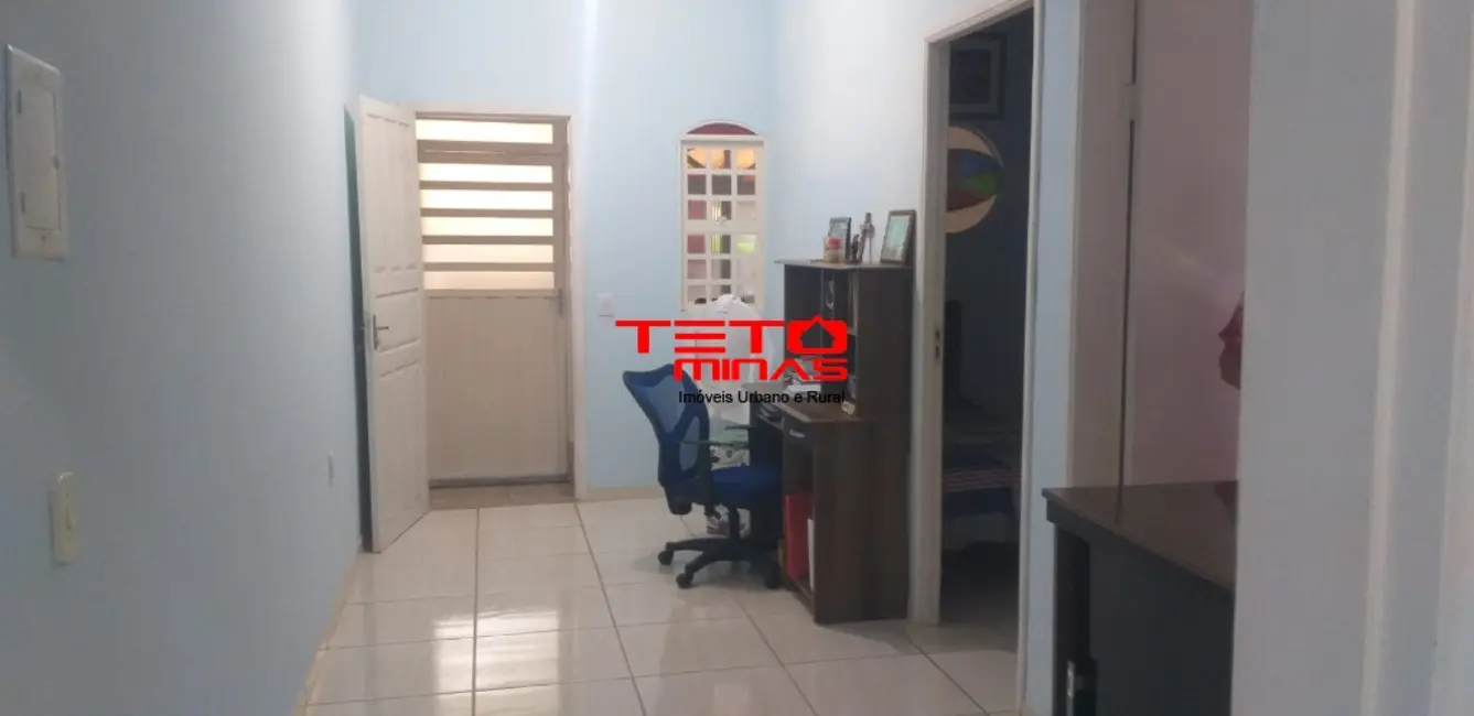 Foto 3 de Casa com 2 quartos à venda, 78m2 em Sao Lourenco - MG