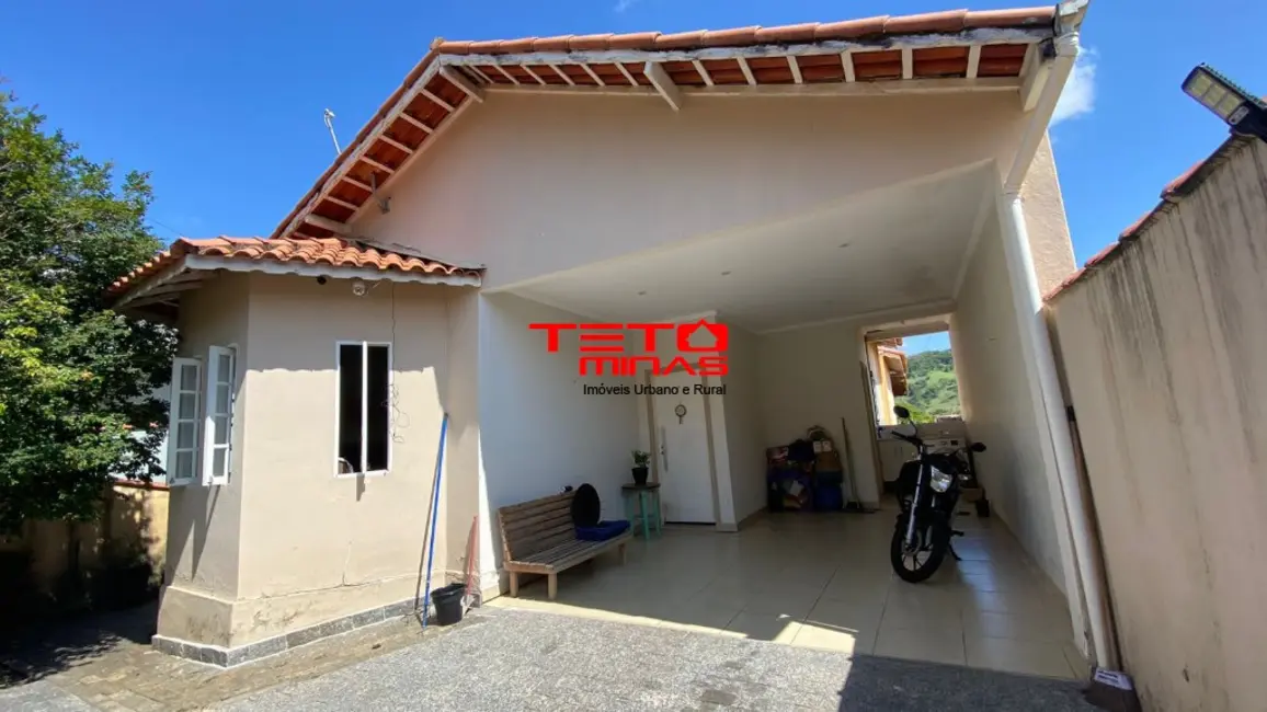 Foto 2 de Casa com 4 quartos à venda, 218m2 em Sao Lourenco - MG