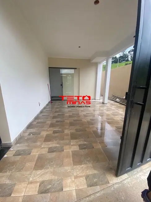 Foto 1 de Casa com 2 quartos à venda, 104m2 em Sao Lourenco - MG