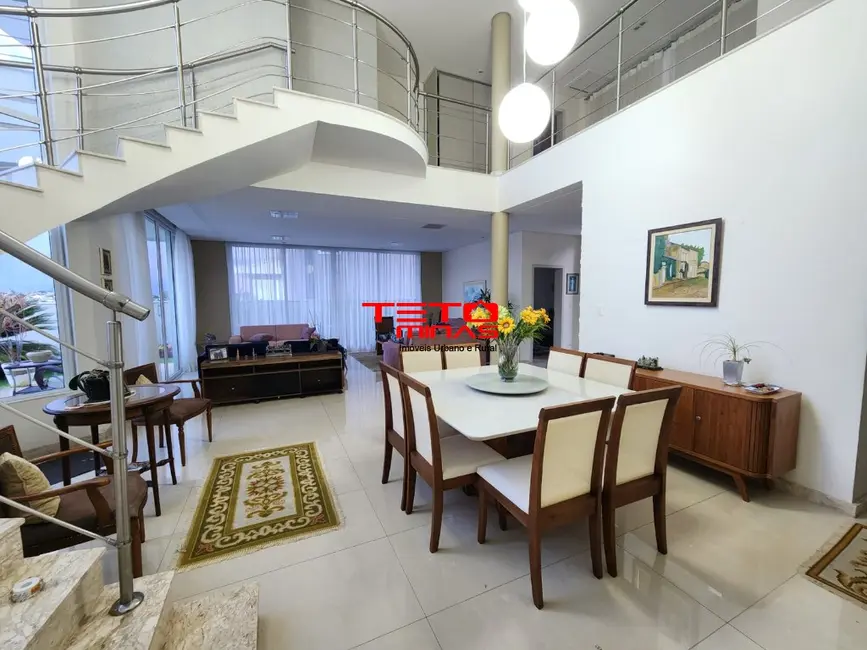Foto 2 de Casa com 4 quartos à venda, 450m2 em Sao Jose Dos Campos - SP