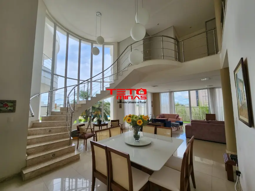 Foto 1 de Casa com 4 quartos à venda, 450m2 em Sao Jose Dos Campos - SP
