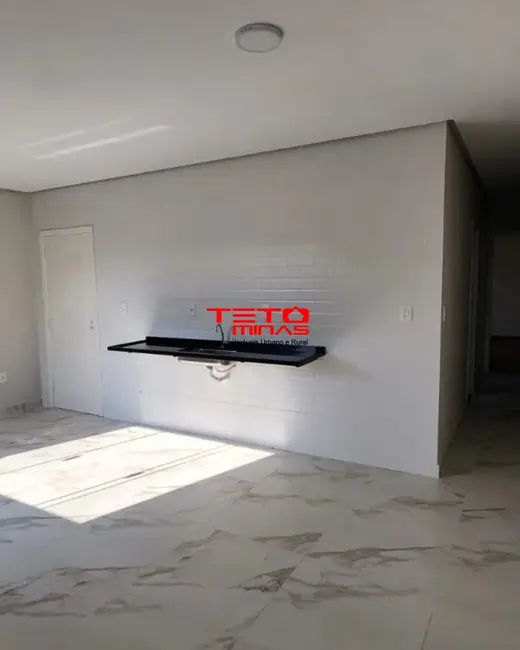 Foto 2 de Casa com 2 quartos à venda, 125m2 em Sao Lourenco - MG