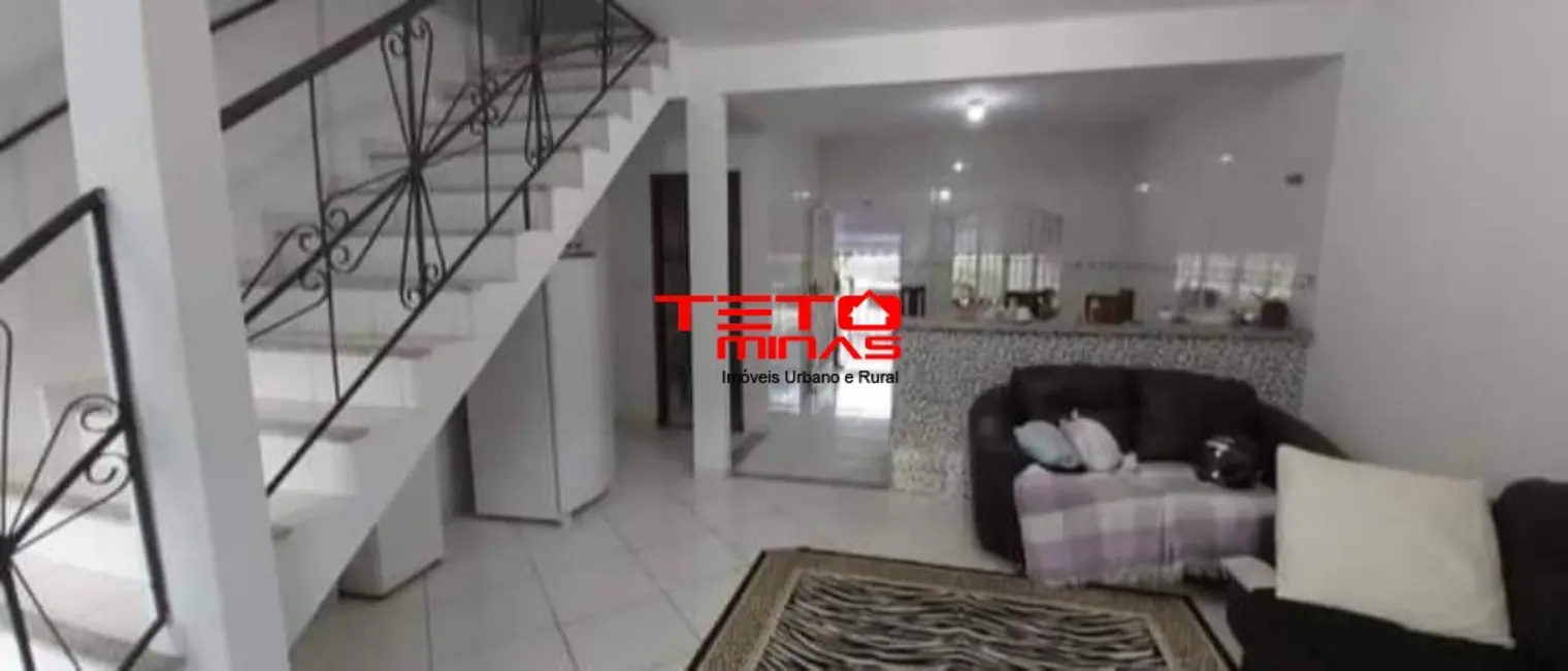 Foto 4 de Casa com 2 quartos à venda, 87m2 em Sao Lourenco - MG