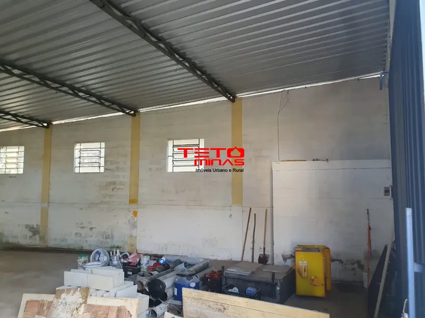 Armazém / Galpão à venda, 210m2 em Sao Lourenco - MG - imagem 6 Foto 6 de Armazém / Galpão à venda, 210m2 em Sao Lourenco - MG