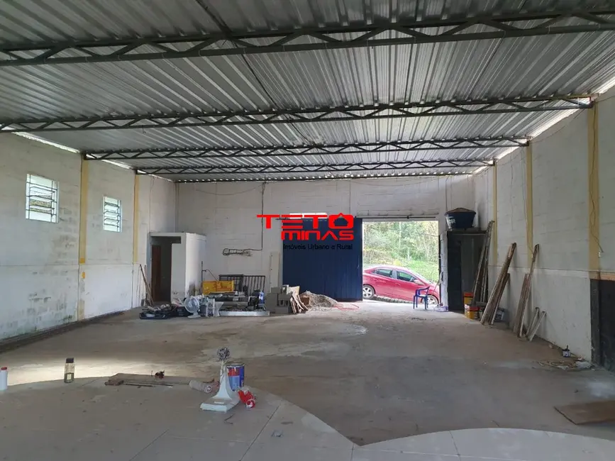 Armazém / Galpão à venda, 210m2 em Sao Lourenco - MG - imagem 8 Foto 8 de Armazém / Galpão à venda, 210m2 em Sao Lourenco - MG