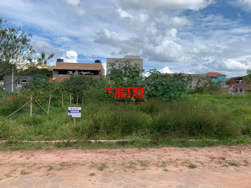 Foto 1 de Terreno / Lote à venda, 250m2 em Sao Lourenco - MG