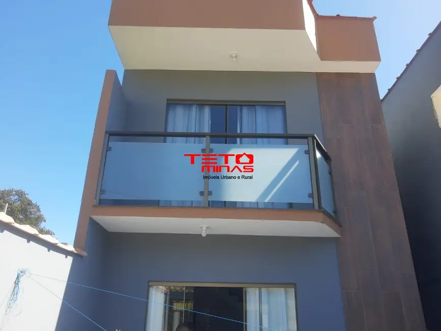 Foto 2 de Casa com 2 quartos à venda, 96m2 em Sao Lourenco - MG