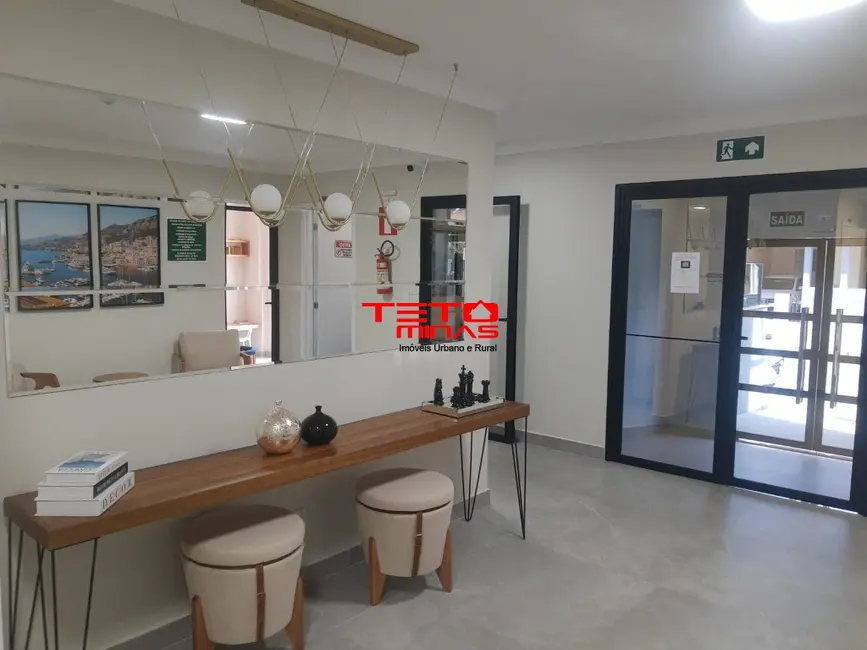 Apartamento com 3 quartos à venda, 110m2 em Centro, Sao Lourenco - MG - imagem 8 Foto 8 de Apartamento com 3 quartos à venda, 110m2 em Centro, Sao Lourenco - MG