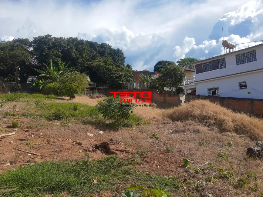 Foto 1 de Terreno / Lote à venda, 400m2 em Sao Lourenco - MG