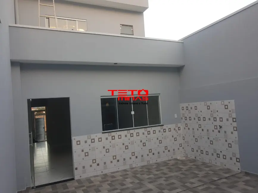 Foto 4 de Casa com 2 quartos à venda, 118m2 em Sao Lourenco - MG