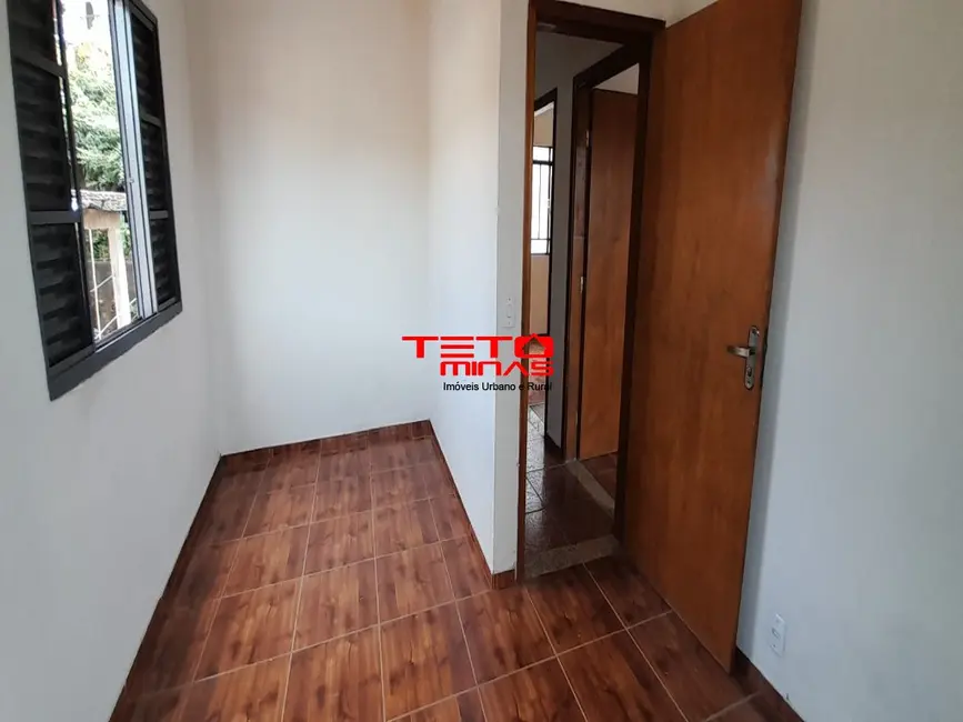 Foto 4 de Casa com 4 quartos à venda, 119m2 em Sao Lourenco - MG