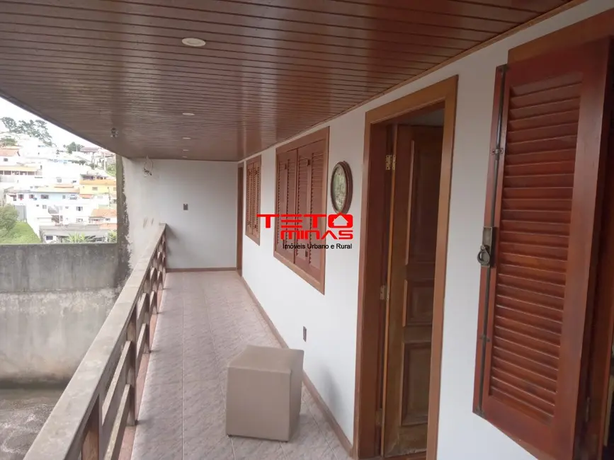 Casa com 3 quartos à venda, 174m2 em Sao Lourenco - MG - imagem 6 Foto 6 de Casa com 3 quartos à venda, 174m2 em Sao Lourenco - MG