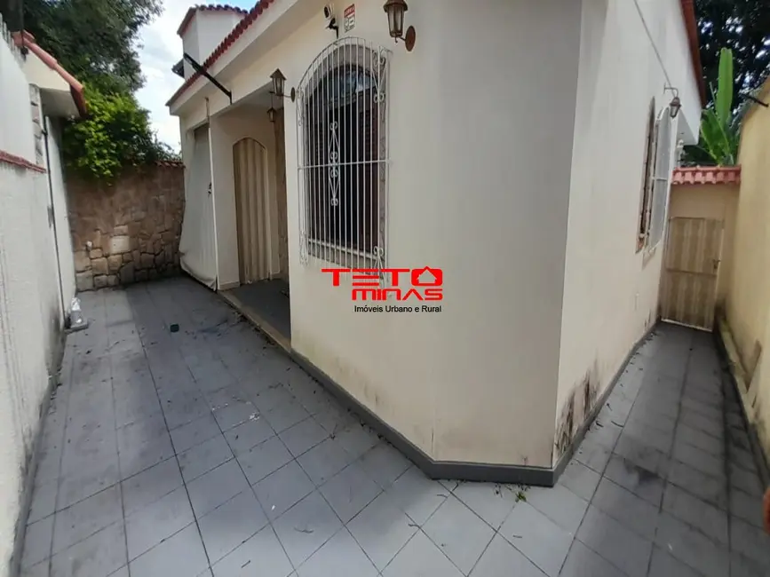 Foto 3 de Casa com 3 quartos à venda, 160m2 em Sao Lourenco - MG