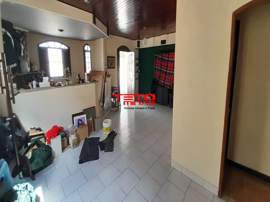 Foto 6 de Casa com 3 quartos à venda, 160m2 em Sao Lourenco - MG